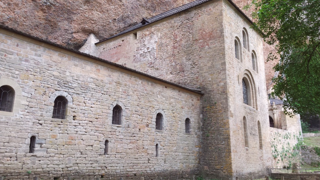 Монастырь Сан-Хуан-де-Ла-Пенья