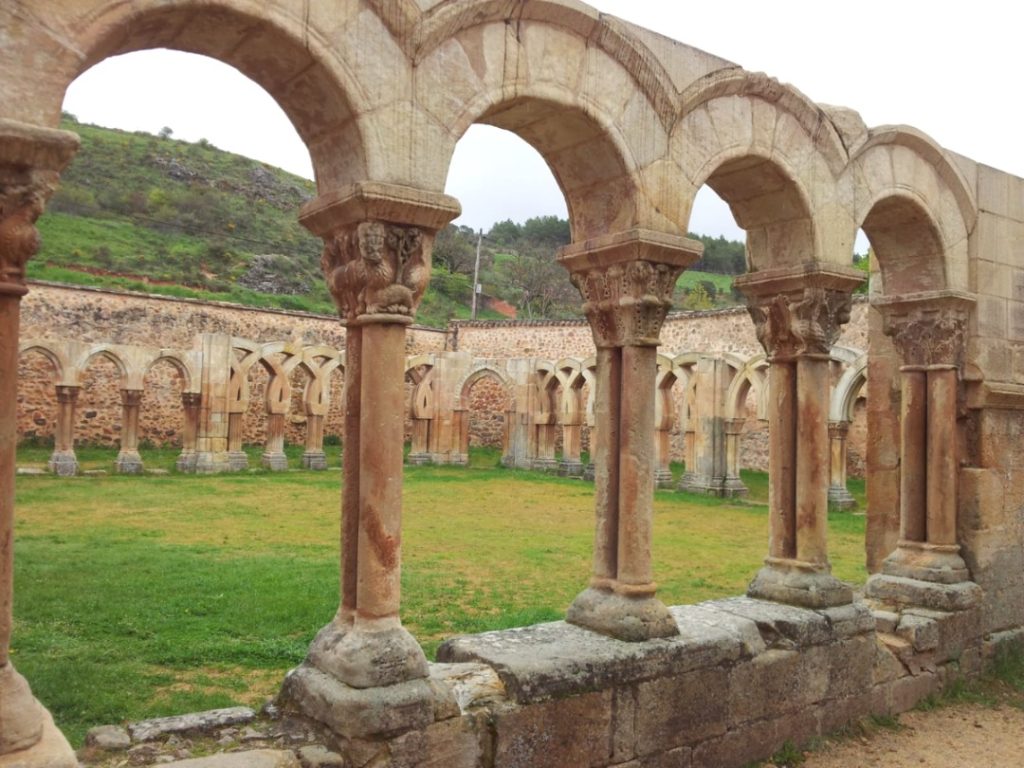 романские храмы в испании