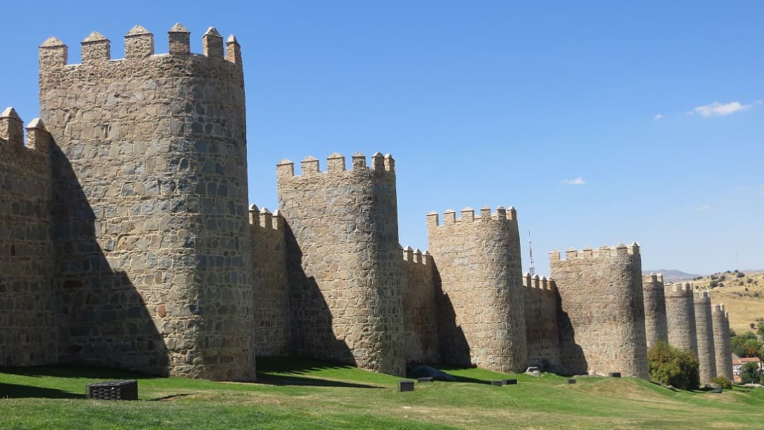 Крепостные стены Авилы