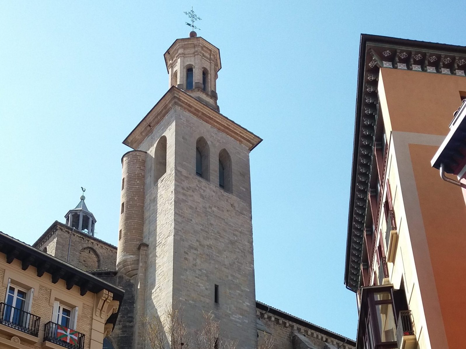 Памплона - церковь Сан-Николас