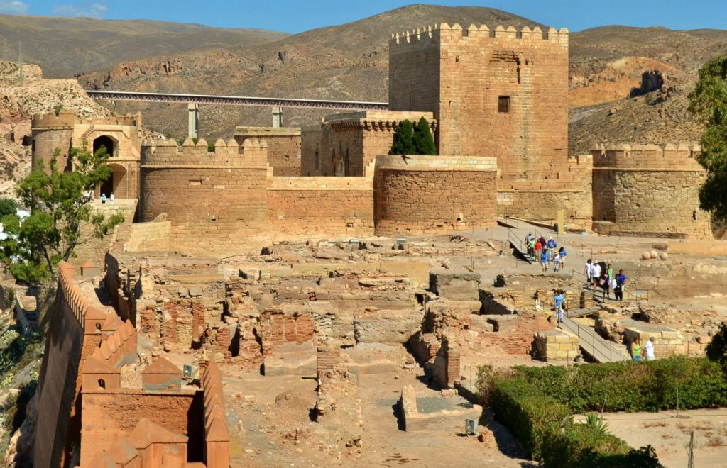 оборонительные сооружения